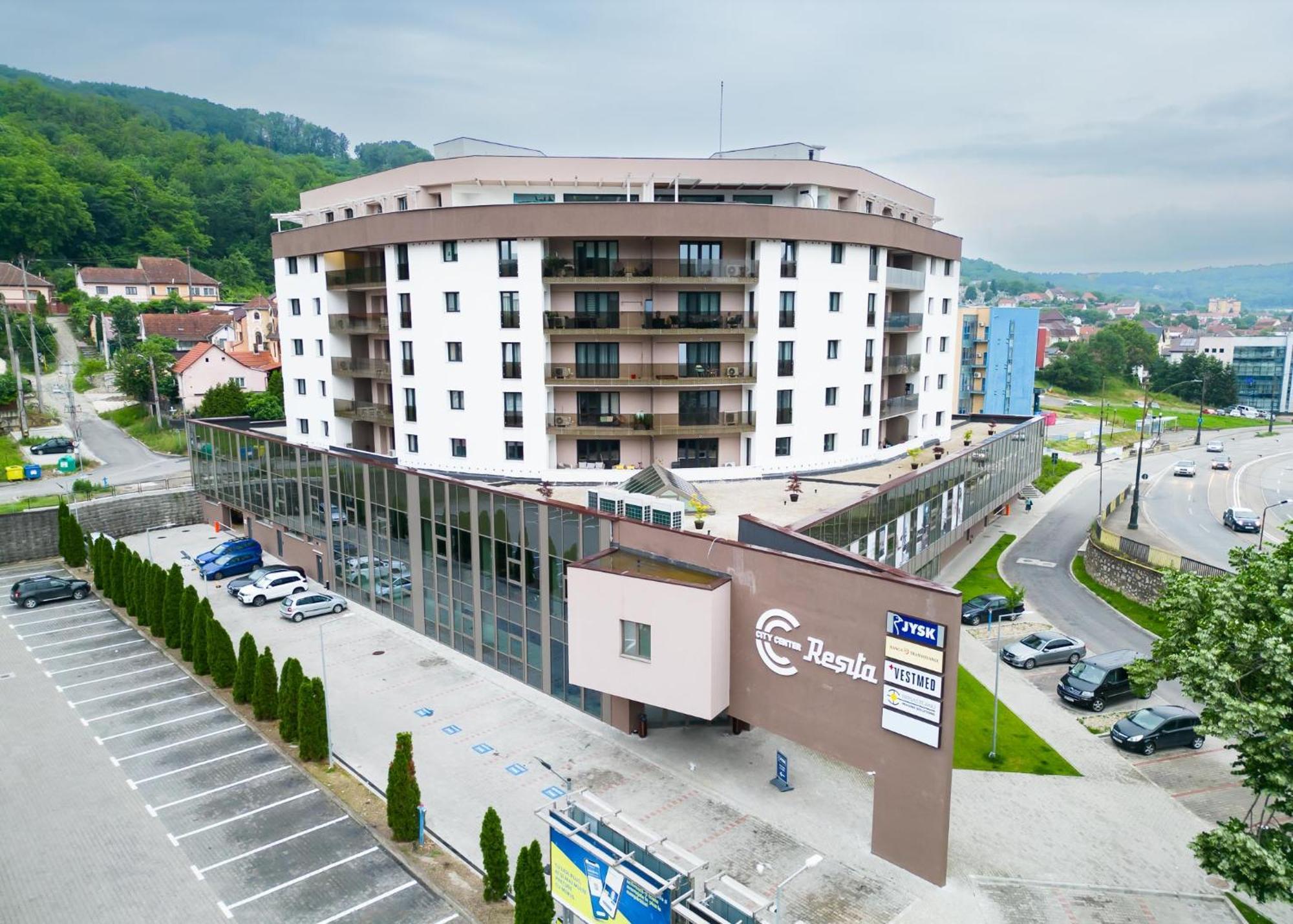 City Center Accommodation - 308 Решіца Екстер'єр фото